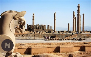 معماری شگفت انگیز در تخت جمشید